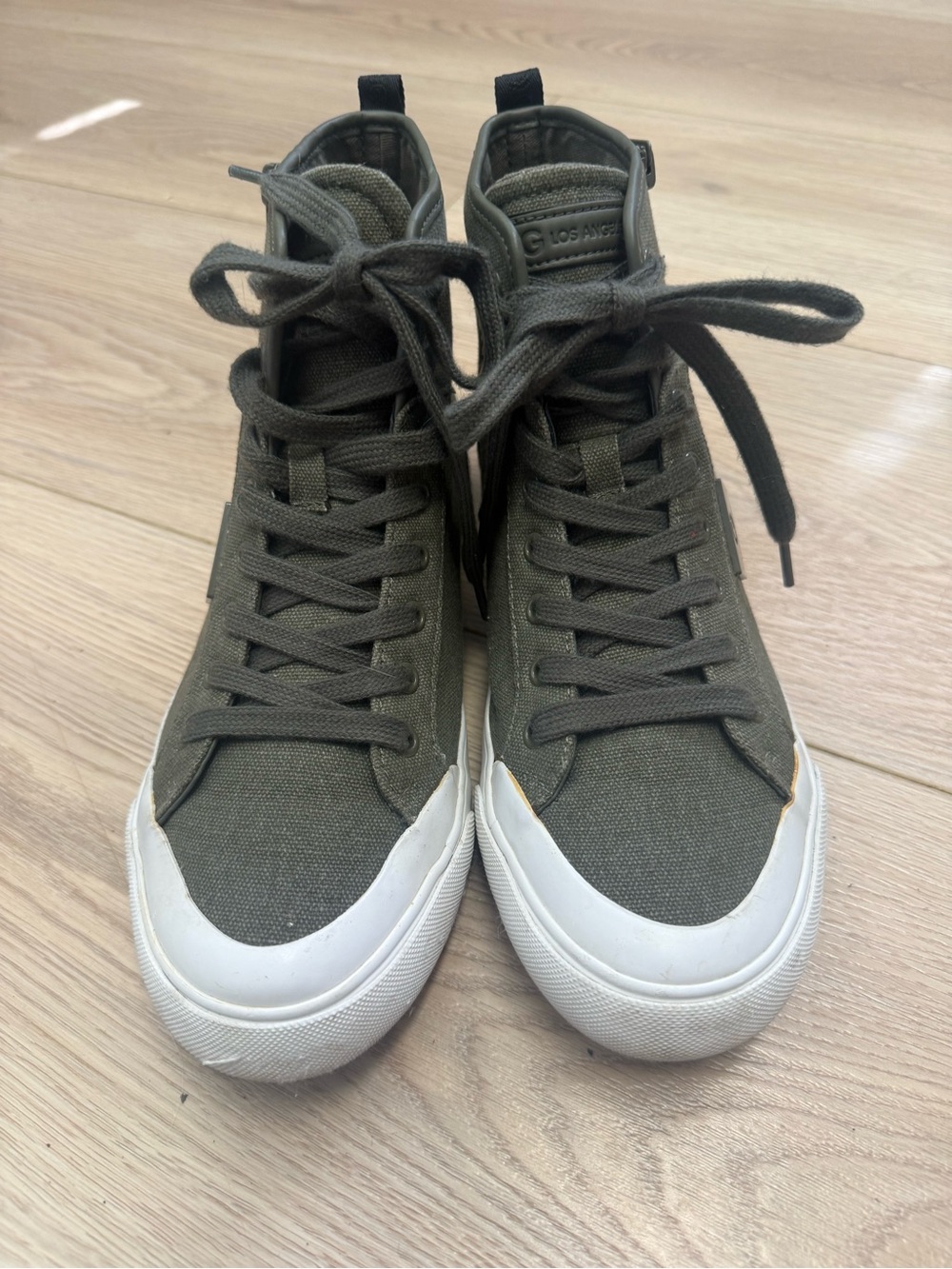 Guess Los Angeles Canvas Sneakers
G Gorlia2 Green Size 8.5 - Picture 4 of 10